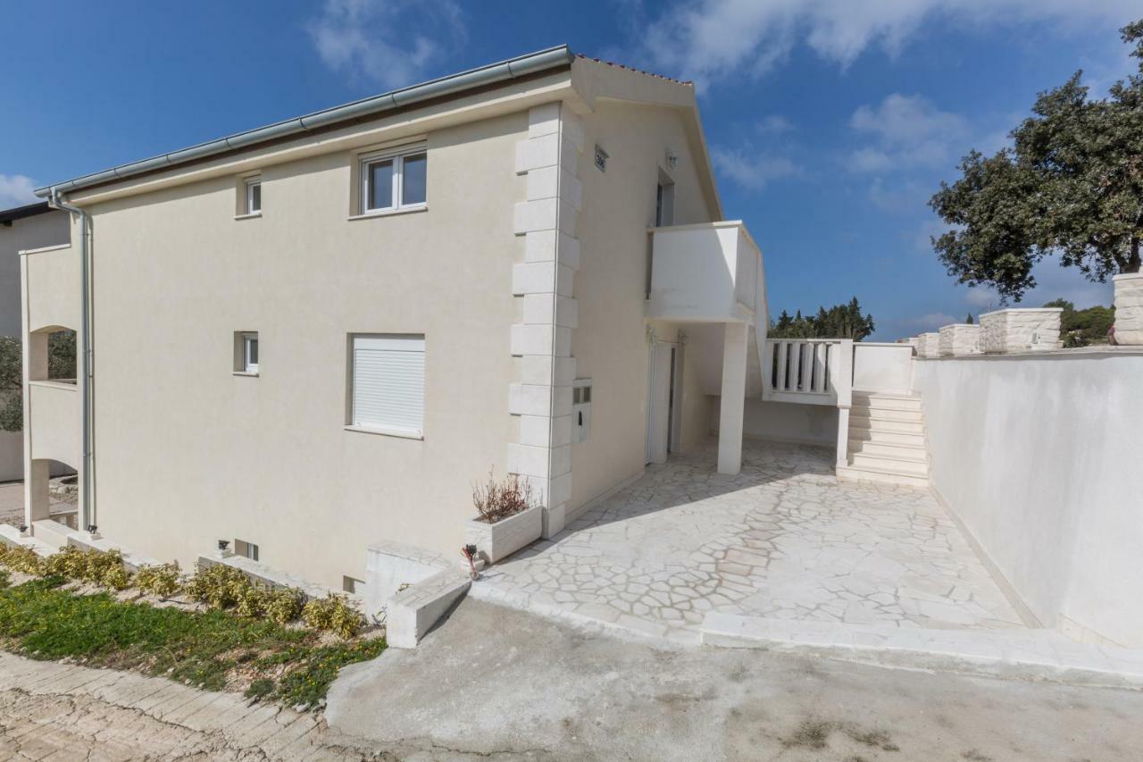 Memories Apartments سفيتي بيتار المظهر الخارجي الصورة