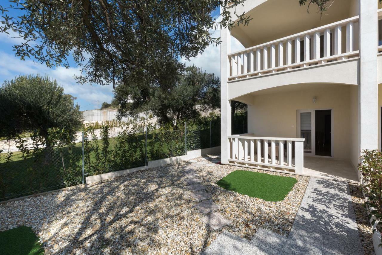 Memories Apartments سفيتي بيتار المظهر الخارجي الصورة